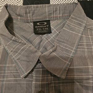 Oakley Men's Gray Plaid Shirt
